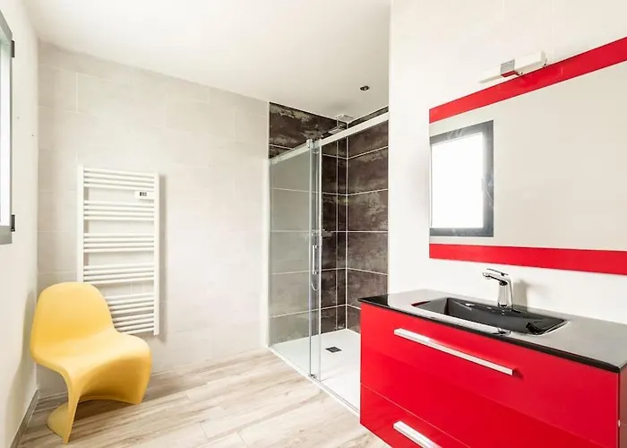 Des Rives Du Tarn Avec Jacuzzi בית נופש Montans