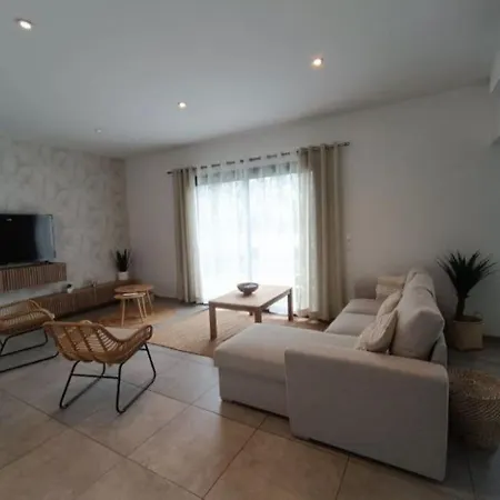 Vakantiehuis Des Rives Du Tarn Avec Jacuzzi *