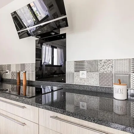 Des Rives Du Tarn Avec Jacuzzi Vakantiehuis Montans